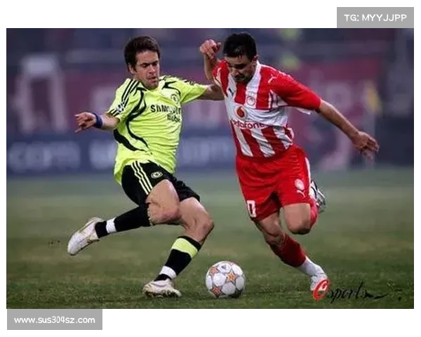 奥林匹亚科斯如何在希腊足球联赛中持续称霸的成功秘诀与生存策略